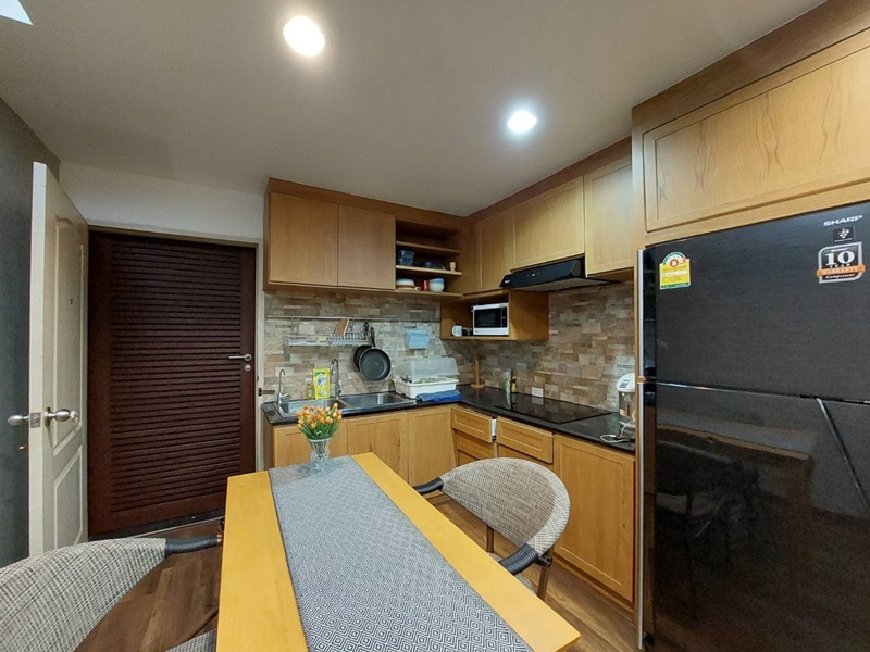 ให้เช่าคอนโด สเตท ทาวเวอร์ คอนโดมิเนียม พื้นที่ 68.23 ตรม. 1 ห้องนอน เช่า 20,000 บ/ด