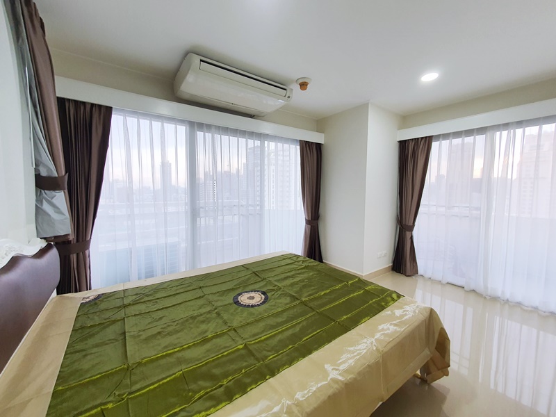 ให้เช่าคอนโด ริชมอนด์ พาเลส พื้นที่ 160 ตร.ม. 3 ห้องนอน เช่า 75,000 บ/ด