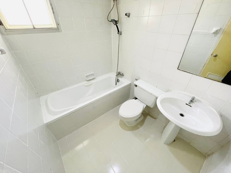 ให้เช่าคอนโด เดอะ วอเตอร์ฟอร์ด พระราม 4 พื้นที่ 108 ตร.ม. 1 ห้องนอน เช่า 18,500 บ/ด