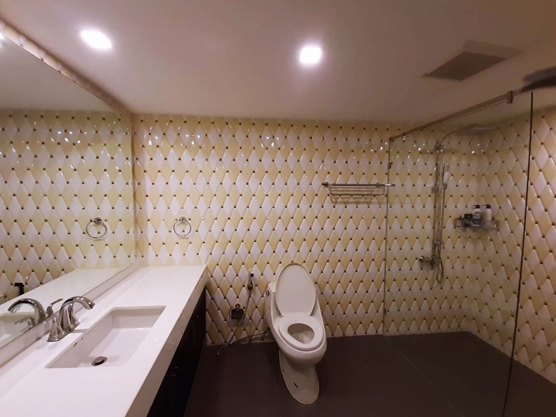 ขาย/ให้เช่าคอนโด สเตท ทาวเวอร์ 136 ตรม. 2 ห้องนอน เช่า 45,000 บ/ด ขาย 15 ล้านบาท