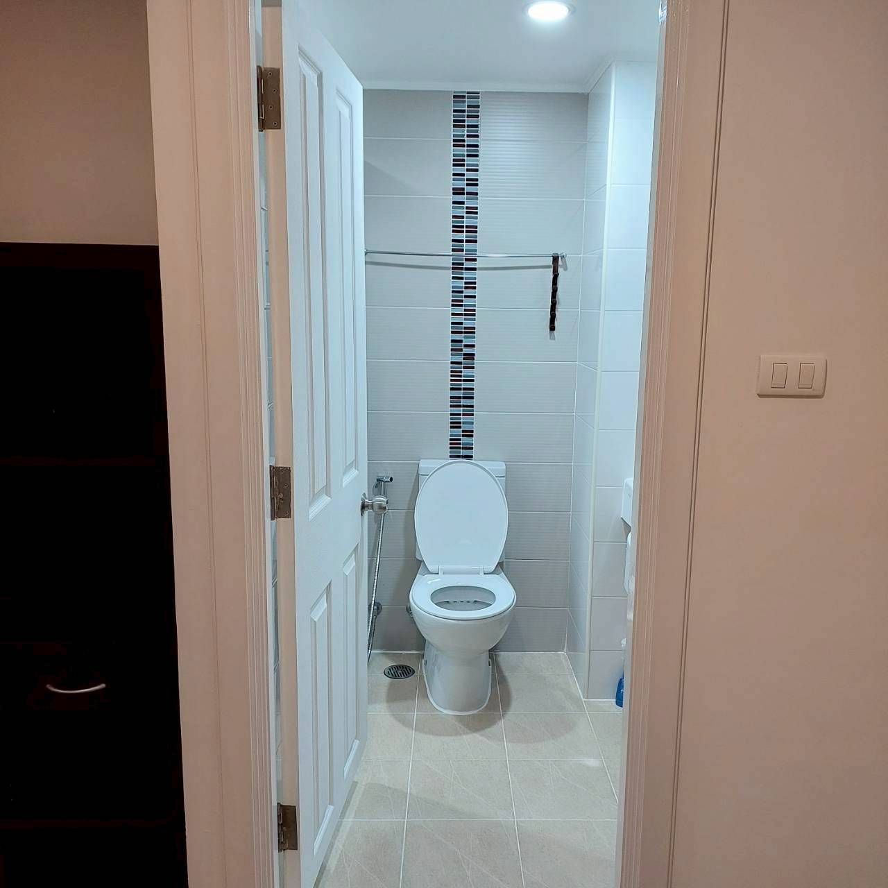 ให้เช่าคอนโด ลุมพินี เพลส พระราม 9 ตึก C ชั้น 14 พื้นที่ 35 ตรม. 1 ห้องนอน