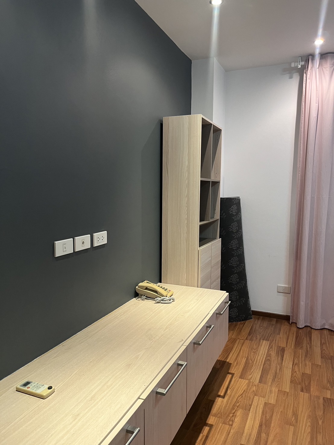 ให้เช่าคอนโด บ้านปลัดสมภพ พื้นที่ 170 ตร.ม. 2 ห้องนอน เช่า 35,000 บ/ด