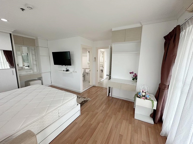 ขายคอนโด ลุมพินี เพลส พระราม 9 พื้นที่ 72 ตร.ม. 2 ห้องนอน ขาย 6.2 ล้านบาท