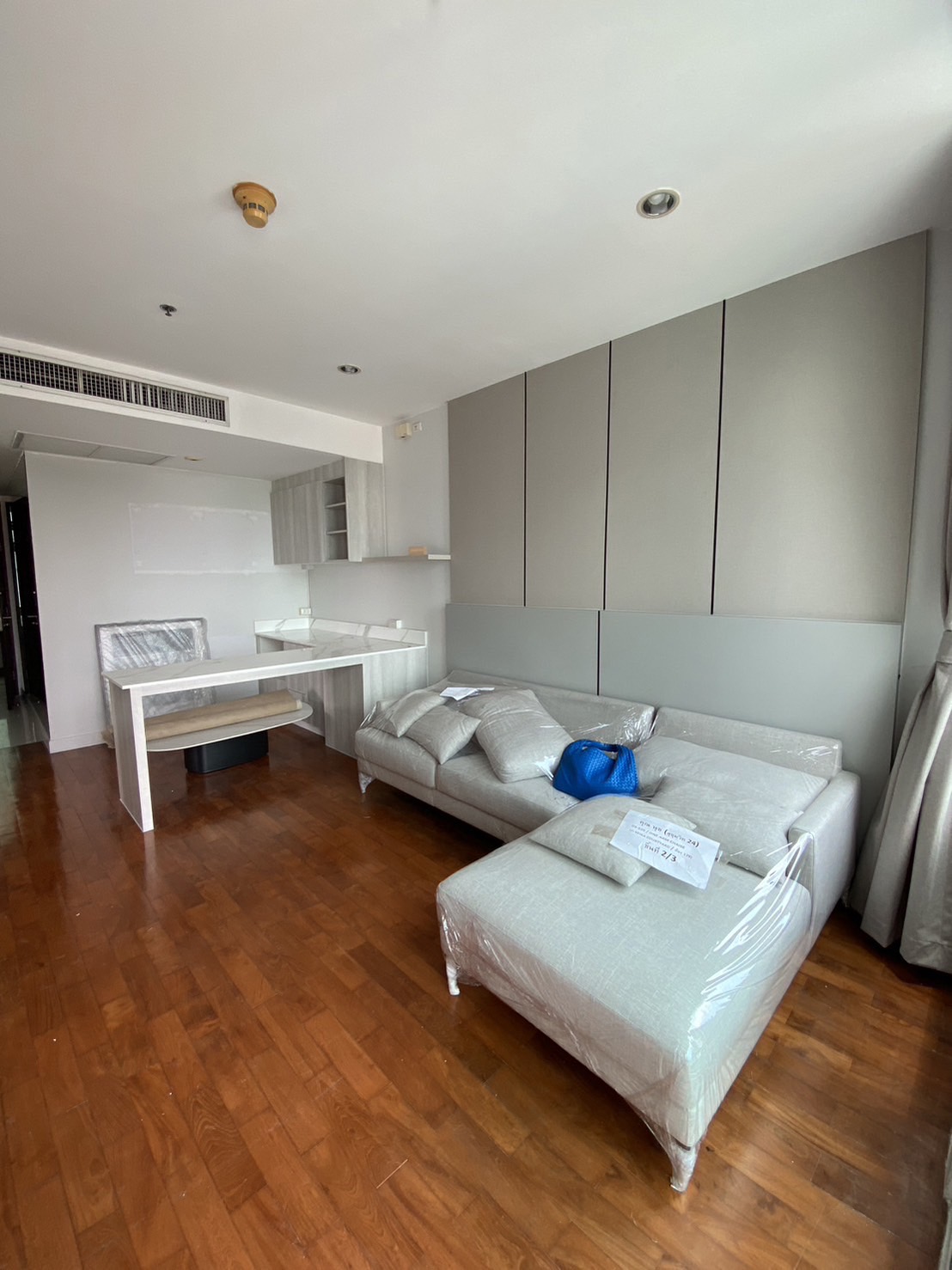 ให้เช่าคอนโด สิริ เรสซิเด้นซ์ พื้นที่ 60 ตร.ม. 1 ห้องนอน.