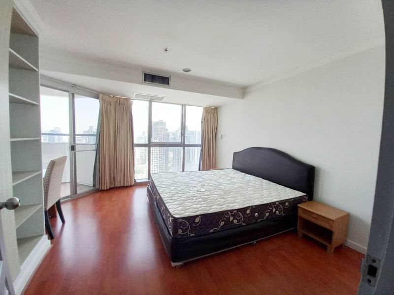 ให้เช่าคอนโด เดอะ วอเตอร์ฟอร์ด ไดมอนด์ พื้นที่ 69 ตรม. 2 ห้องนอน เช่า 33,000 บ/ด