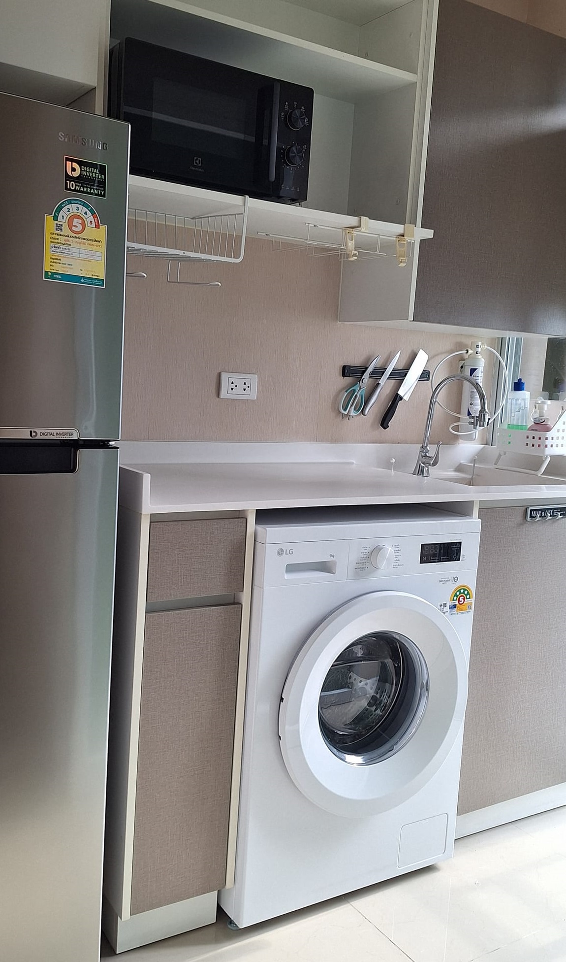 ให้เช่าคอนโด เมโทร ลักซ์ เกษตร พื้นที่ 49 ตรม. 2 ห้องนอน ราคาเช่า 19,000 /เดือน