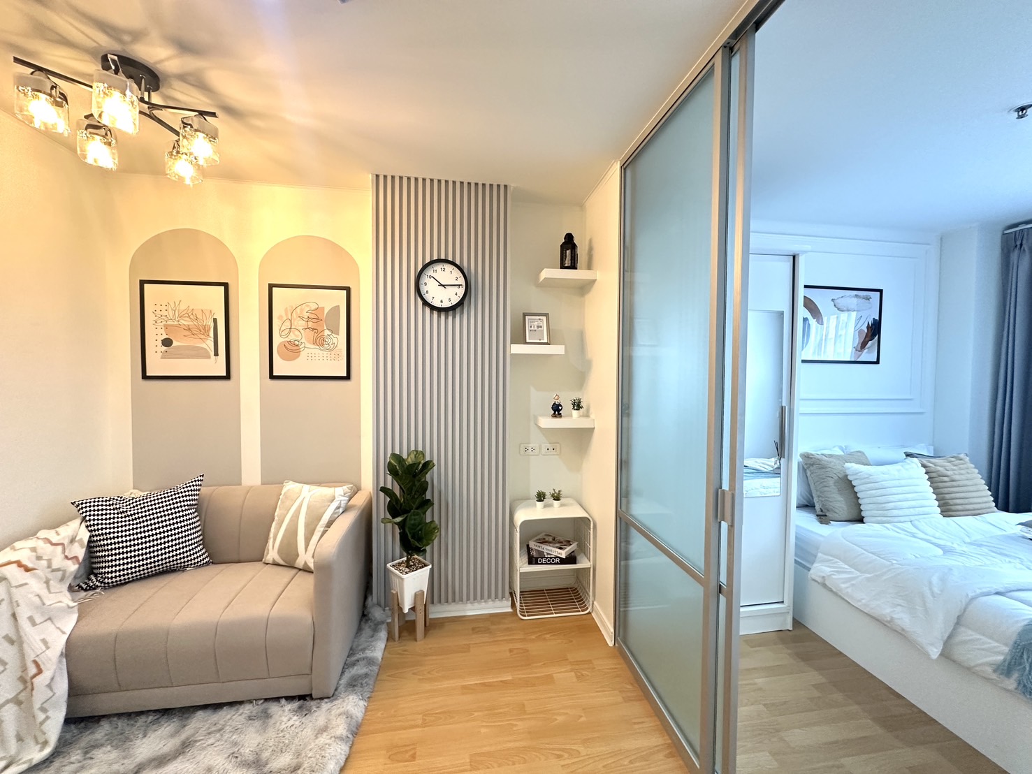 ขาย ลุมพินี ทาวน์ รามอินทรา นวมินทร์ 1 ห้องนอน 25 ตรม ทืศใต้ 1.39 ล้าน