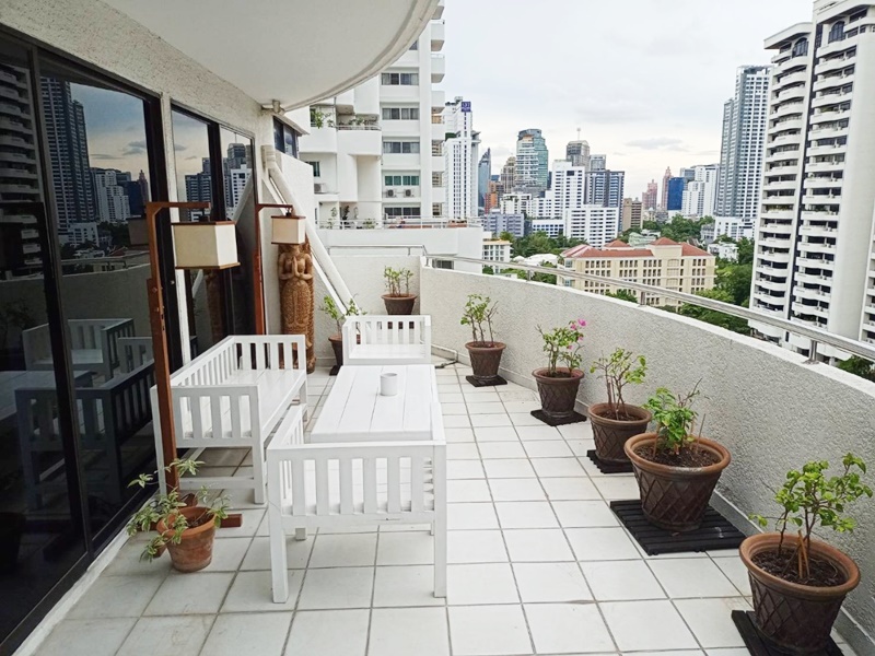 ขายคอนโด ศุภาลัย เพลส สุขุมวิท 39 พื้นที่ 136 ตรม. 2 ห้องนอน ขาย 11.1 ล้านบาท