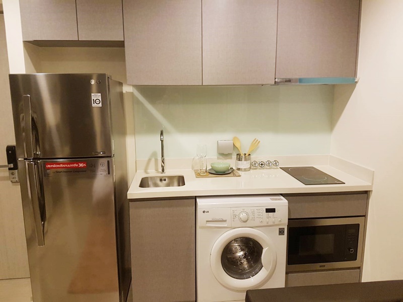 ให้เช่าคอนโด ริทึ่ม สุขุมวิท 36-38 พื้นที่ 24 ตร.ม. สตูดิโอ ให้เช่า 15,000 บ/ด