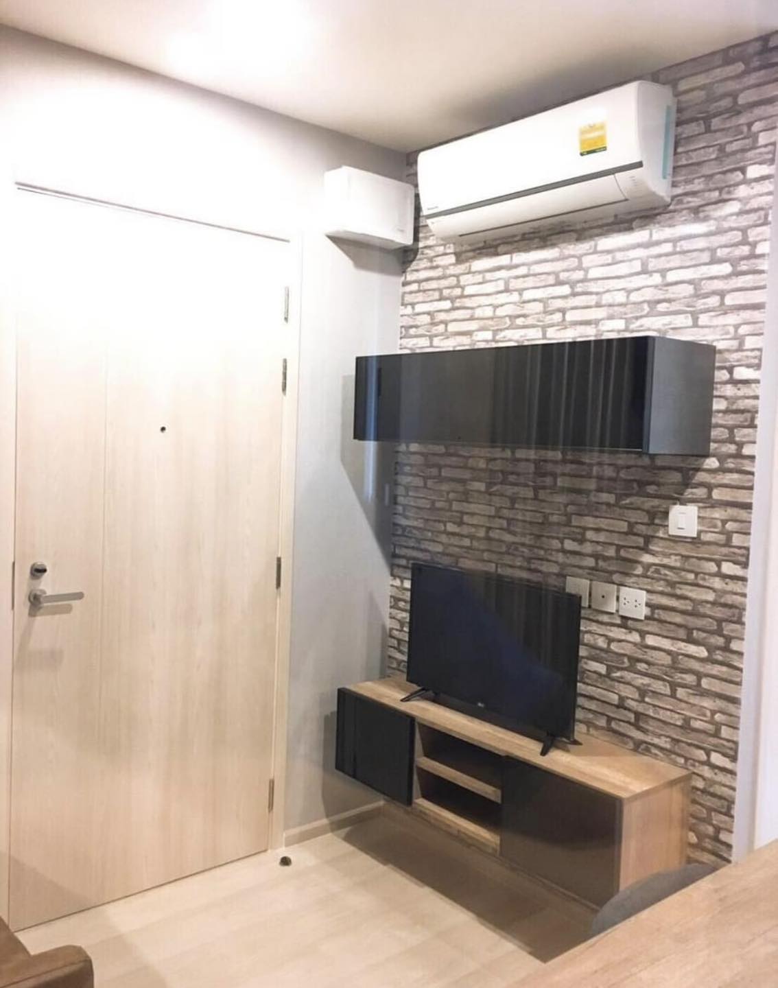 ให้เช่า คอนโด ไลฟ์ อโศก พื้นที่ 30 ตรม. 1 ห้องนอน ราคาเช่า 19,000 บาท/เดือน