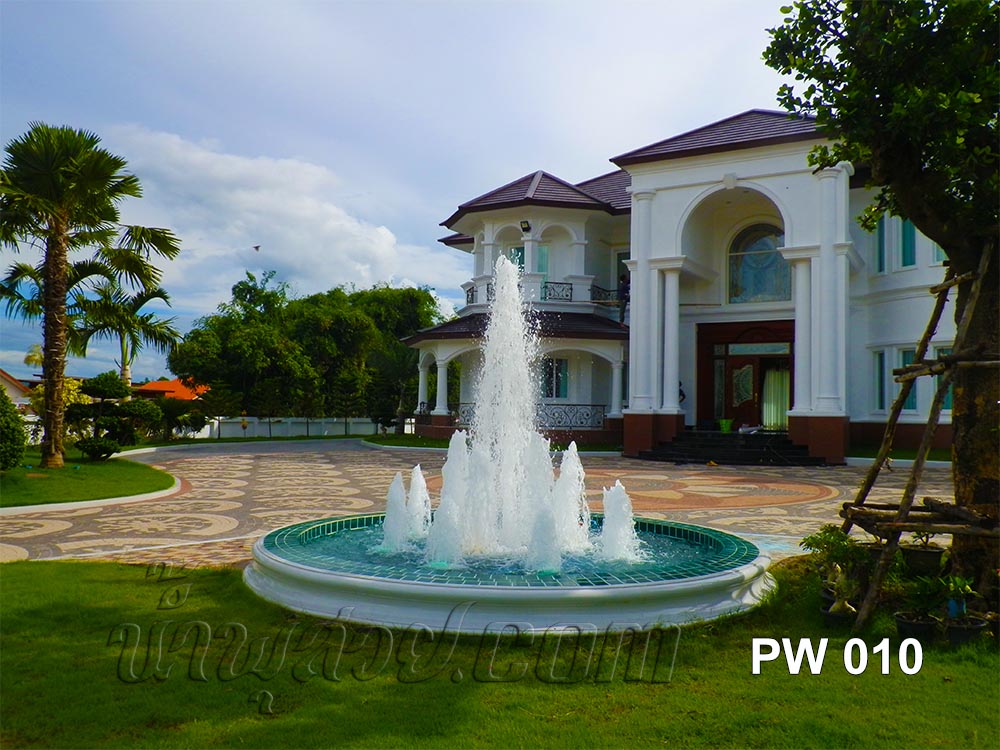 บ่อวงกลม ชุดน้ำพุ 3 ชั้นหัวน้ำพุต้นสน 15 หัว ที่บ้าน ปัทมาวรรณ หนองคาย