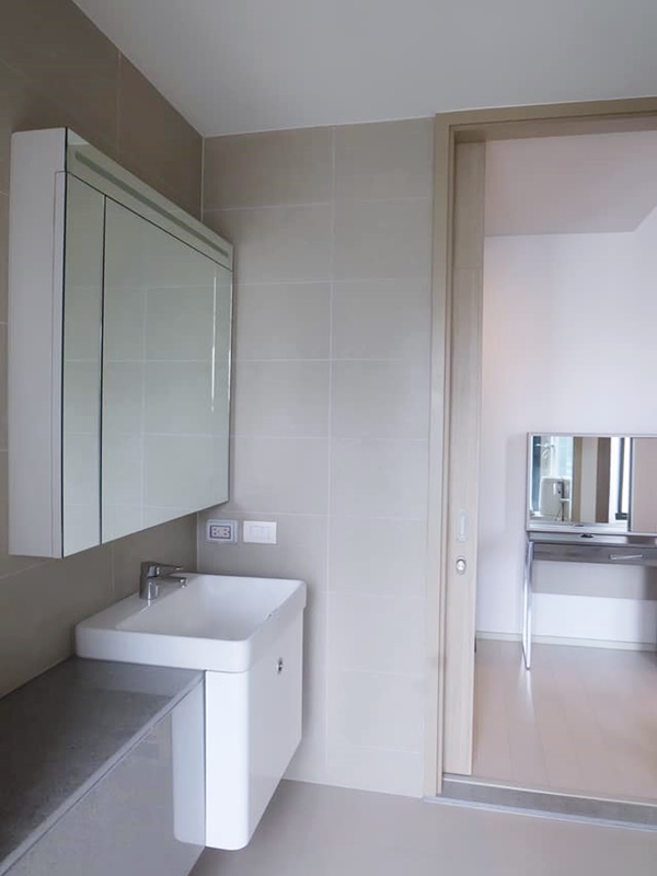 ให้เช่าคอนโด โนเบิล เพลินจิต พื้นที่ 58 ตร.ม. 1 ห้องนอน เช่า 55,000 บ/ด