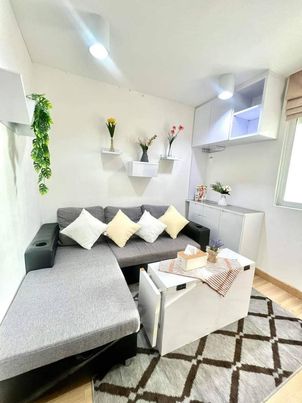 24.2.18 ขายคอนโด ชาโตว์ อินทาวน์ เมเจอร์รัชโยธิน ห้องสตู 1 ห้องน้ำ ขนาด 29 ตร.ม ชั้น 4 เฟอร์ครบ