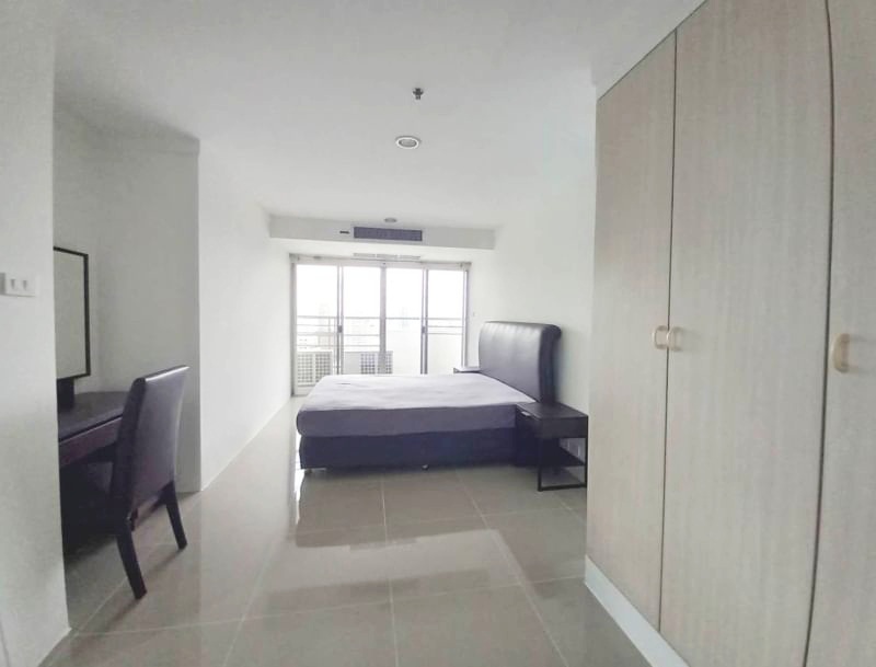 ให้เช่าคอนโด เดอะ วอเตอร์ฟอร์ด ไดมอนด์ 146 ตรม. 3 ห้องนอน เช่า 65,000 บ/ด