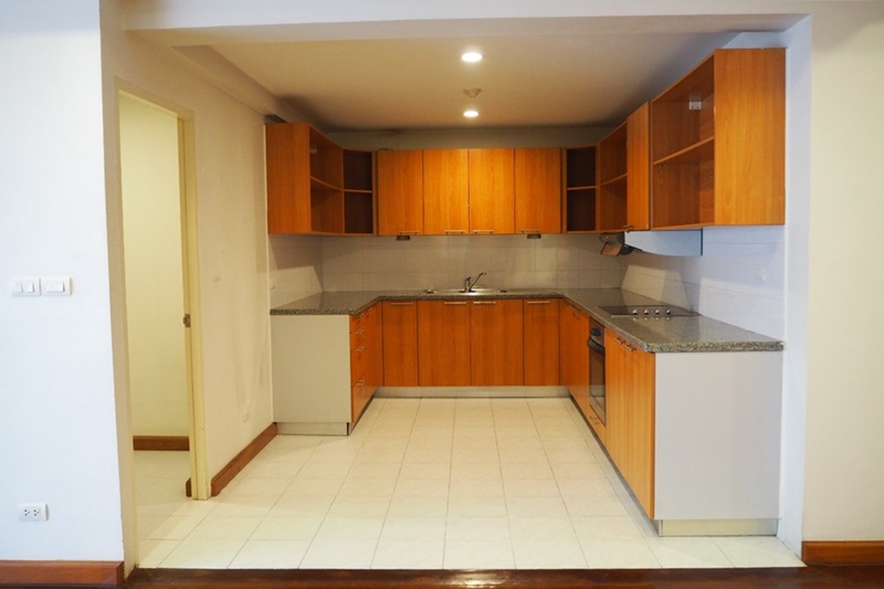 ให้เช่าคอนโด นาการะ แมนชั่น พื้นที่ 200 ตร.ม. 3 ห้องนอน เช่า 60,000 บ/ด