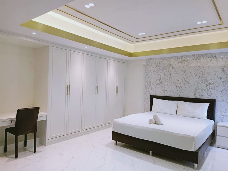 ให้เช่าคอนโด เดอะ วอเตอร์ฟอร์ด คอนโดมิเนียม 193.35 ตรม. 2 ห้องนอน เช่า 55,000 บ/ด