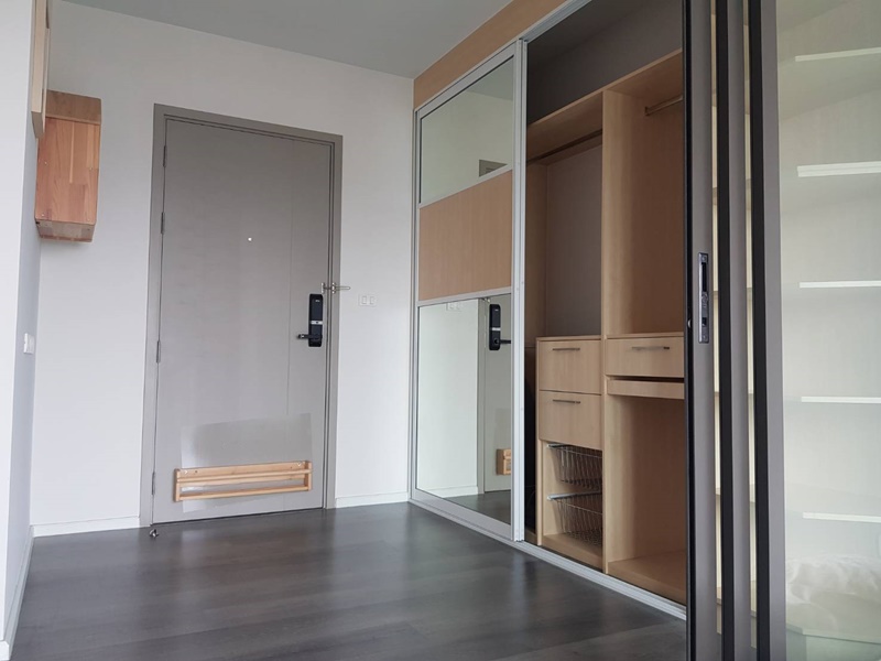 ขายคอนโด เดอะ สเตจ เตาปูน อินเตอร์เชนจ์ 26 ตร.ม. 1 ห้องนอน(ห้องเปล่า) ขาย 2.99 ล.