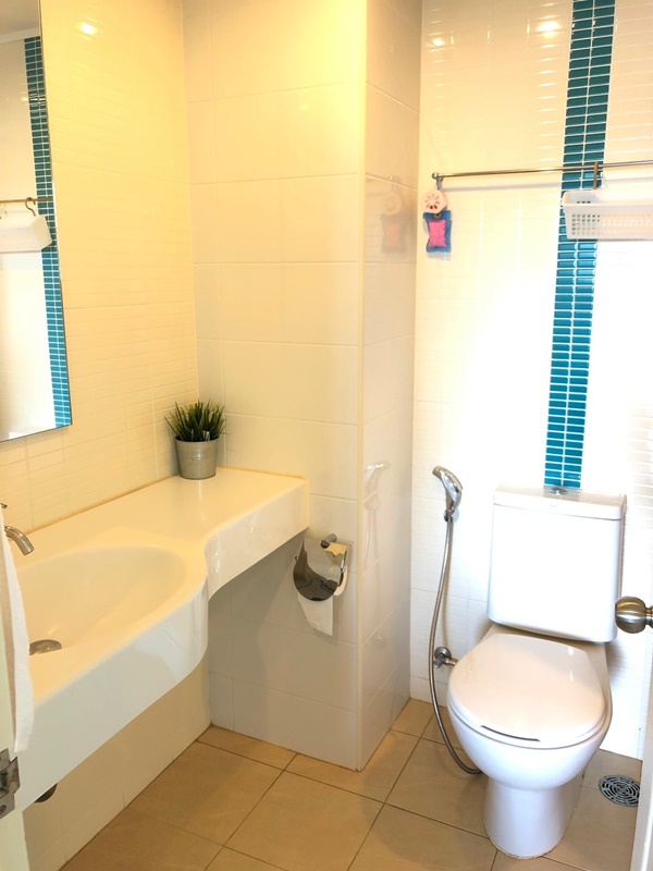 ให้เช่าคอนโด ลุมพินี เพลส พระราม 9 พื้นที่ 37 ตร.ม. 1 ห้องนอน เช่า 13,000 บ/ด