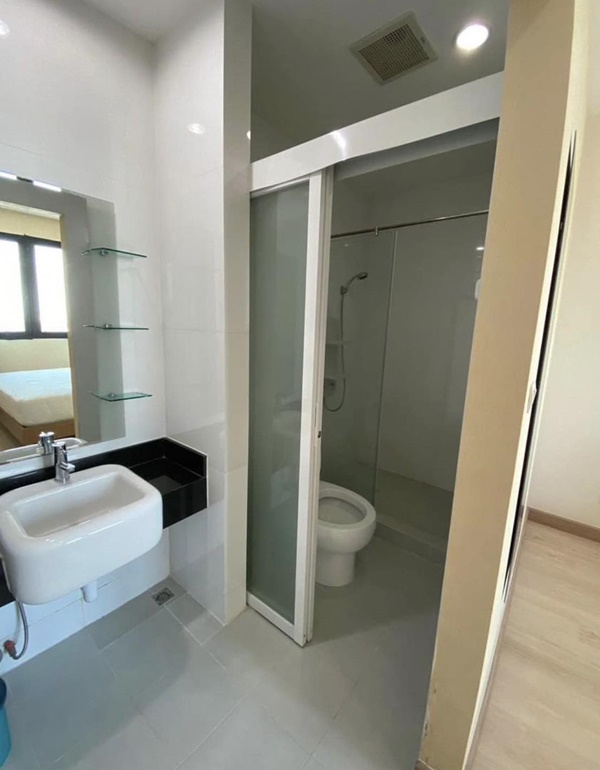 ให้เช่าคอนโด เอสโทร คอนโด พื้นที่ 32 ตรม. 1 ห้องนอน เช่า 9,500 บ/ด