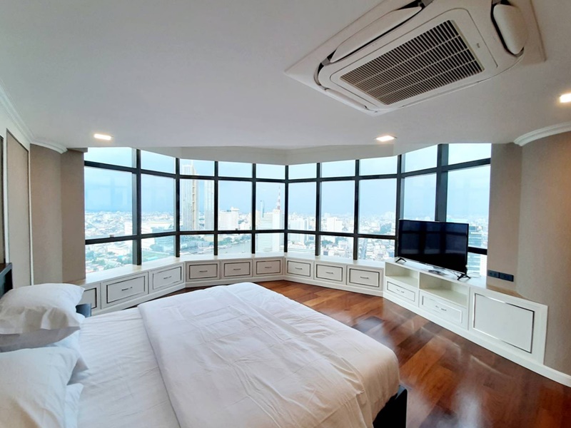 ขายคอนโด สเตท ทาวเวอร์ คอนโดมิเนียม 179 ตรม. 3 ห้องนอน ขาย 29 ล้านบาท