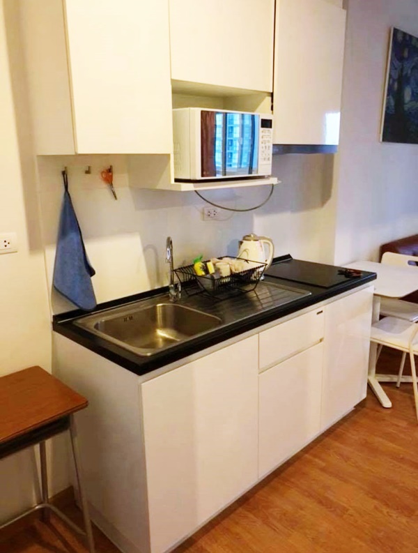 ให้เช่าคอนโดเดอะ พาร์คแลนด์ รัชดา-วงศ์สว่าง 30 ตร.ม. 1 ห้องนอน ให้เช่า 8,000 บ/ด