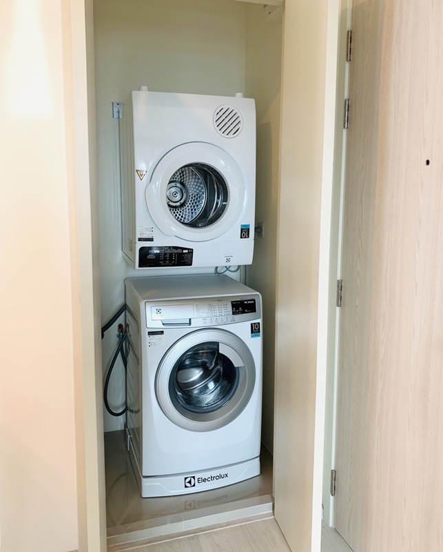 ขายคอนโดไลฟ์ อโศก พื้นที่ 55 ตร.ม. 2 ห้องนอน ขาย 8.9 ล้านบาท