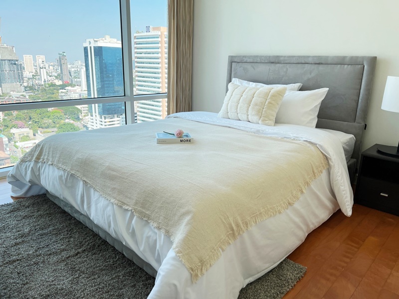 ให้เช่าคอนโด ฟูลเลอตัน สุขุมวิท พื้นที่ 105 ตร.ม. 2 ห้องนอน เช่า 83,000 บ/ด