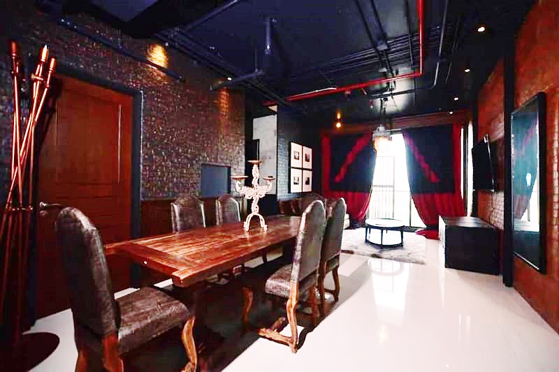 คอนโดให้เช่า ออกัสตัน สุขุมวิท 22 พื้นที่ 137 ตร.ม. 3 ห้องนอน เช่า 100,000 บ/ด