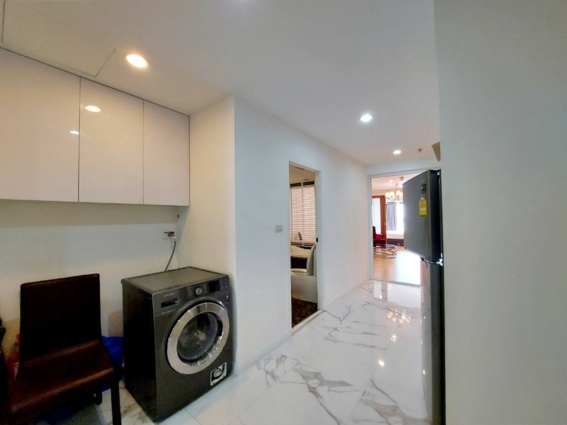 ให้เช่าคอนโด สเตท ทาวเวอร์ คอนโดมิเนียม พื้นที่ 68.23 ตรม. 1 ห้องนอน เช่า 28,000 บ/ด