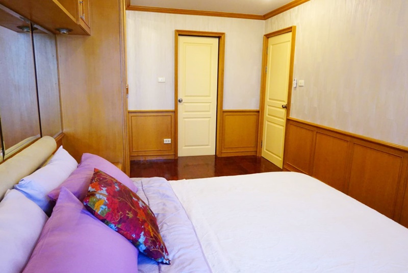 ขายคอนโด พิพัฒน์ เพลส พื้นที่ 52 ตร.ม. 1 ห้องนอน ขาย 5.5 ล้านบาท