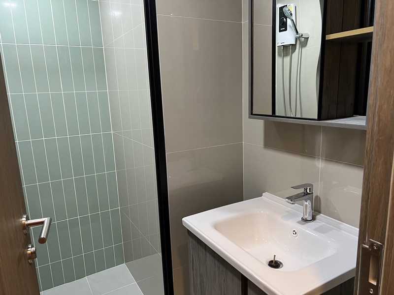 ให้เช่าคอนโด เดอะ มูฟ ราม 22 พื้นที่ 24 ตร.ม. 1 ห้องนอน เช่า 9,500 บ/ด