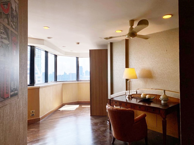 ให้เช่าคอนโด เพรสซิเดนท์ พาร์ค สุขุมวิท 24 พื้นที่ 261 ตร.ม. 3 ห้องนอน ให้เช่า 55,000 บ/ด