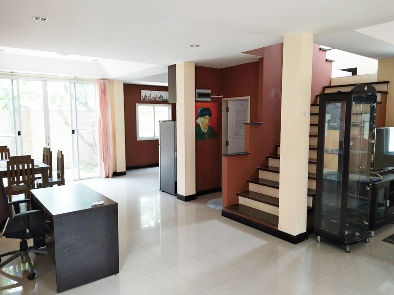 ให้เช่าบ้านเดี่ยว 2 ชั้น ย่านลาดปลาเค้า 43 พื้นที่ 45 ตรว. 3 ห้องนอน เช่า 35,000 บ/ด