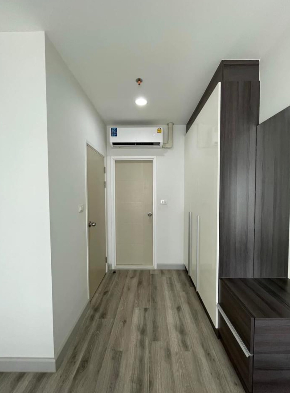 ให้เช่า เซ็นทริค สาทร - เซนต์หลุยส์ 37 ตรม. 1 ห้องนอน เช่า 20,000 บาท/เดือน