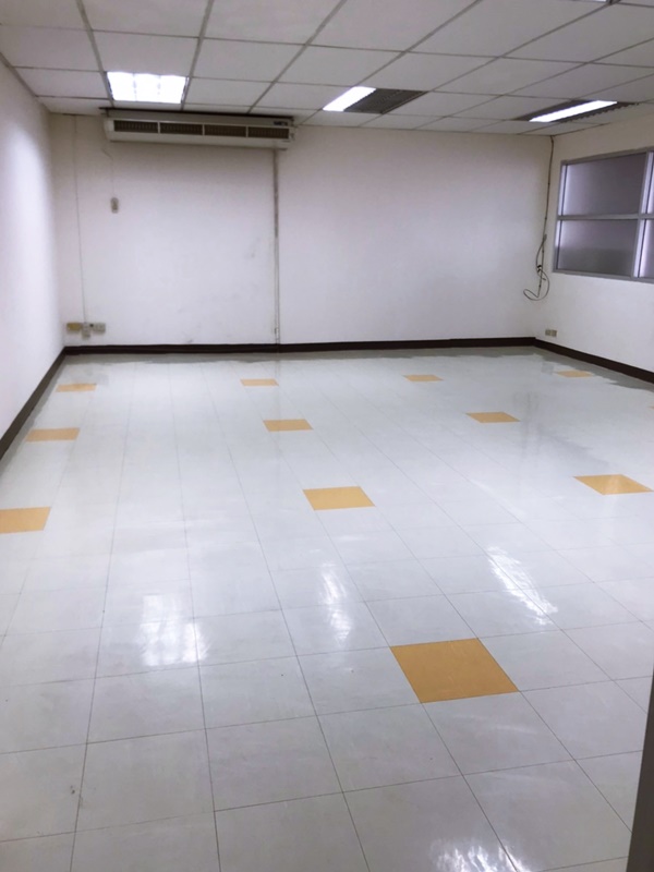 ให้เช่าอาคารสำนักงาน ย่านจรัญสนิทวงศ์ 40 ตรม. ให้เช่า 12,500 บ/ด