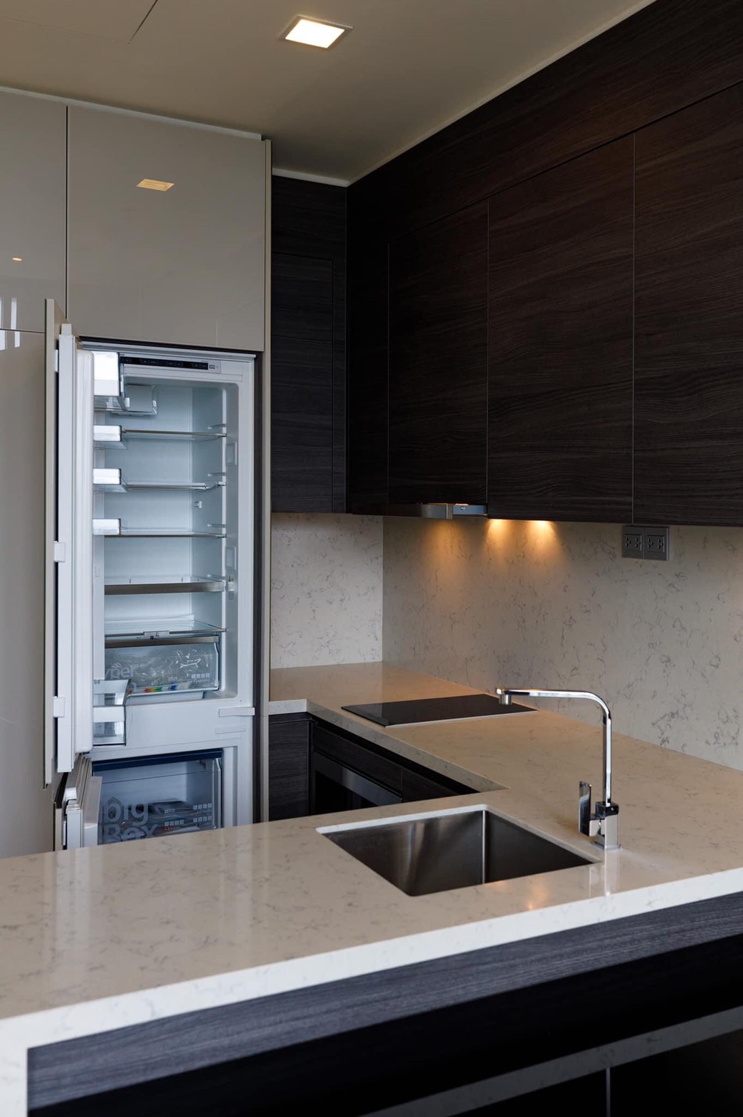 ให้เช่าคอนโด ดิ เอส อโศก พื้นที่ 44 ตรม. 1 ห้องนอน เช่า 40,000 /เดือน