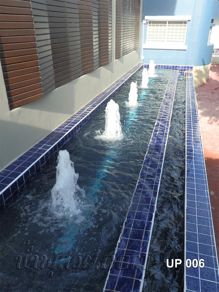 บ่อน้ำพุ-น้ำล้น 2 ชั้น ทรงน้ำพุต้นสน 5 หัว ที่ บ้านคุณยุพา ซ.แบริ่ง13