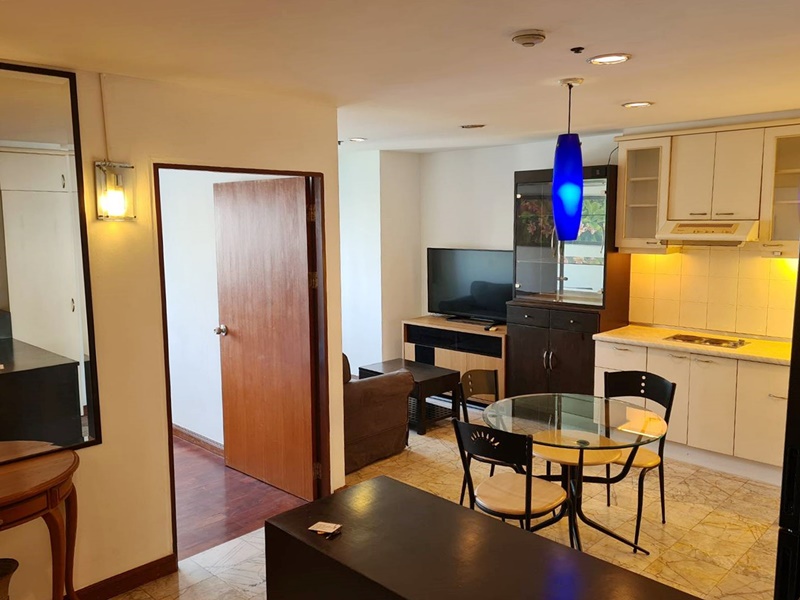 ขายคอนโด วิทยุ คอมเพล็กซ์ พื้นที่ 59 ตร.ม. 2 ห้องนอน ขาย 3.6 ล้านบาท