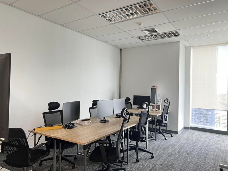 ให้เช่า สำนักงาน ย่านห้วยขวาง พื้นที่ 342 ตรม. เช่า 340,000 บ/ด