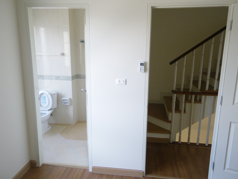 ให้เช่าโฮมออฟฟิศ 3 ชั้น ย่านสวนหลวง พื้นที่ 26 ตรว. เช่า 25,000 บ/ด ขาย 6.2 ล้านบาท