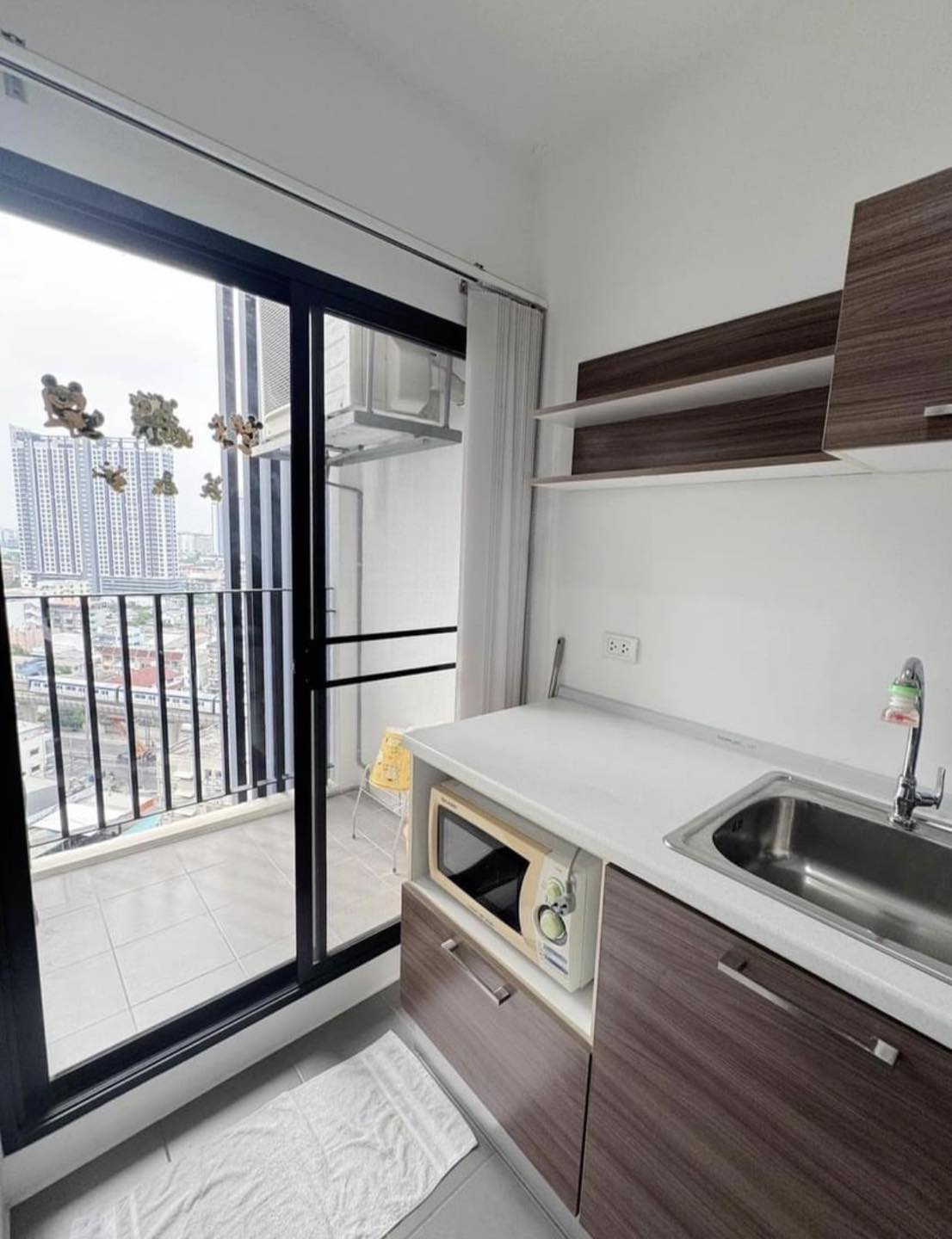 TD-M5.1 ให้เช่าคอนโด เดอะ ทรี อินเตอร์เชนจ์ พื้นที่ 31 ตร.ม. 1 ห้องนอน เช่า 9,000 บ/ด