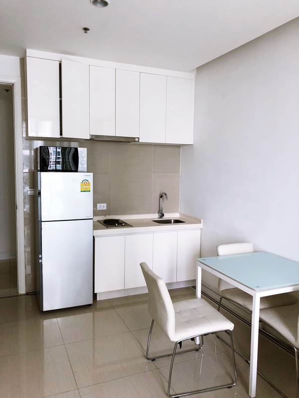 ให้เช่าคอนโด ทีซี กรีน พระราม 9 พื้นที่ 40 ตร.ม. 1 ห้องนอน เช่า 15,000 บ/ด ลดราคา 13,000 บาท