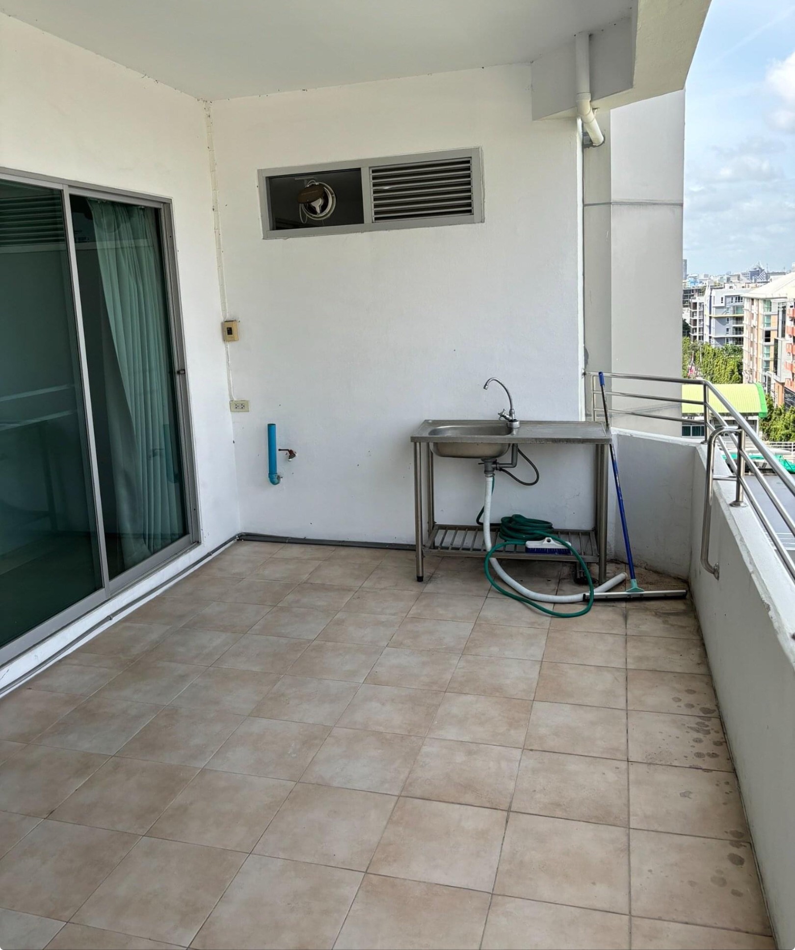 ให้เช่าคอนโด อารีย์ เพลส พหลโยธิน พื้นที่ 63 ตรม. 2 ห้องนอน ราคาเช่า 18,000 บาท/เดือน