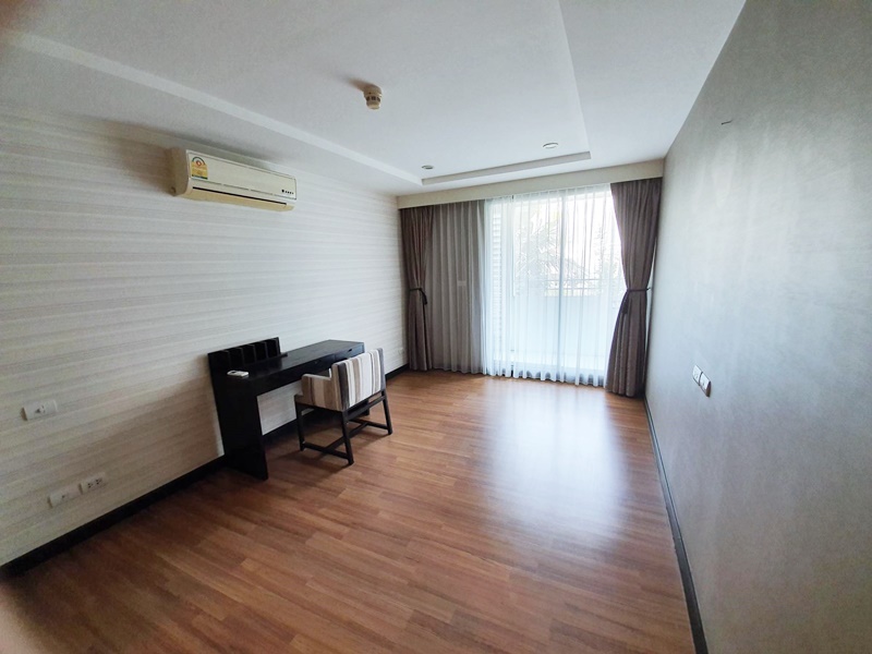 ขายคอนโด ฮาร์โมนี ลิฟวิ่ง พหลโยธิน 11 พื้นที่ 97.77 ตร. ม. 2 ห้องนอน ขาย 9.5 ล้านบาท