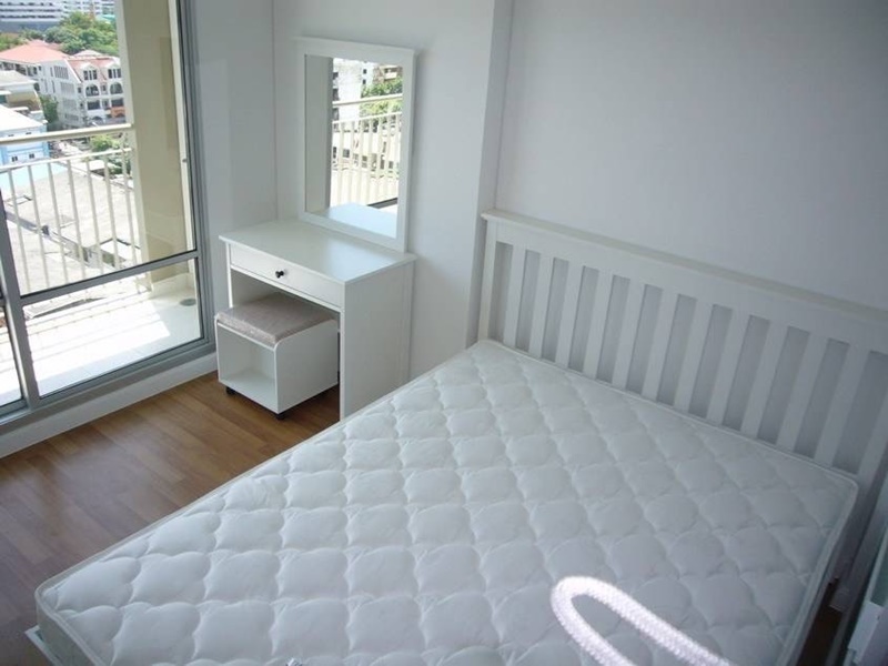 ให้เช่าคอนโด ลุมพินี เพลส พระราม 9 พื้นที่ 37 ตร.ม. 1 ห้องนอน ให้เช่า 13,000 บ/ด