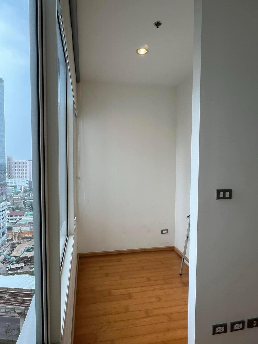 ให้เช่าคอนโด วิลล่า ราชเทวี พื้นที่ 94 ตร.ม 2 ห้องนอน ราคา 48,000บาท/เดือน