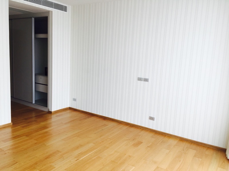 ขายคอนโด ไฮด์ สุขุมวิท 13 พื้นที่ 108 ตร.ม. 2 ห้องนอน ขาย 20.5 ล้านบาท