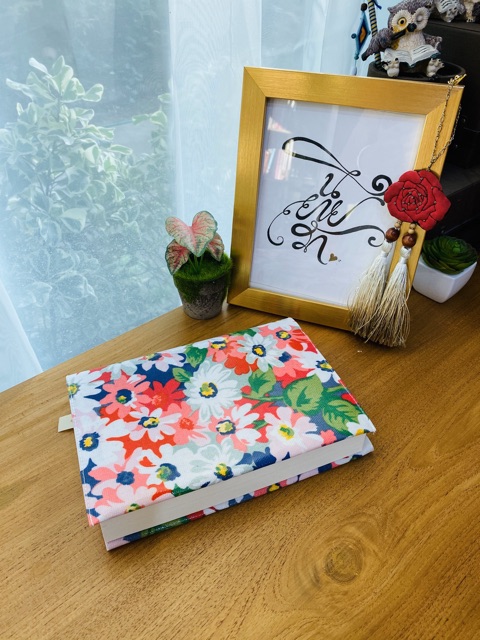 ปกผ้าเคลือบกันน้ำ ลายทุ่งดอกเดซี่ ขนาด 8" ( Pocket Book )