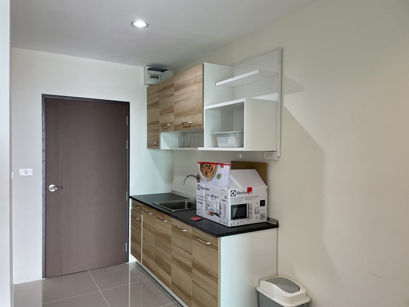 ให้เช่าคอนโด อัสสกาญจน์ เพลส ศรีนครินทร์ พื้นที่ 28.6 ตร.ม. 1 ห้องนอน เช่า 8,700 บ/ด