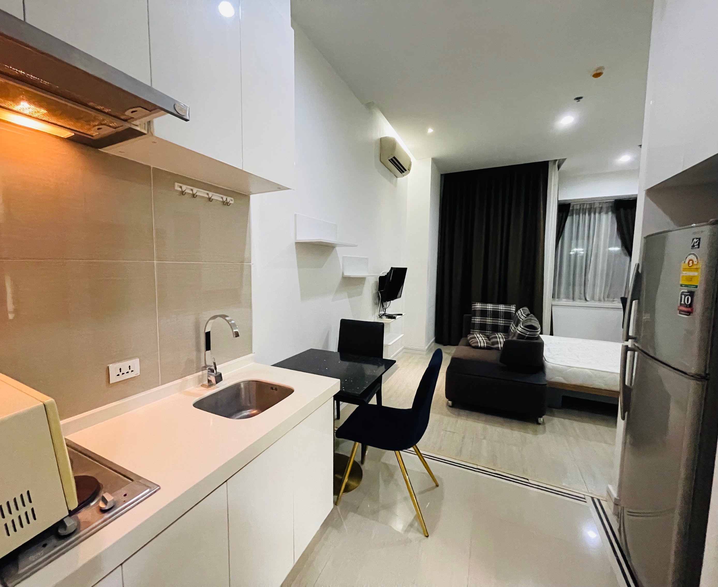 ให้เช่าคอนโด ทีซี กรีน พระราม 9 พื้นที่ 30 ตร.ม. สตูดิโอ เช่า 12,500 บ/ด